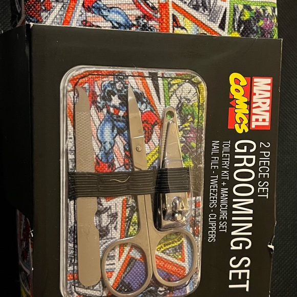 Marvel genuine leather  wallets - Picture 6 of 6